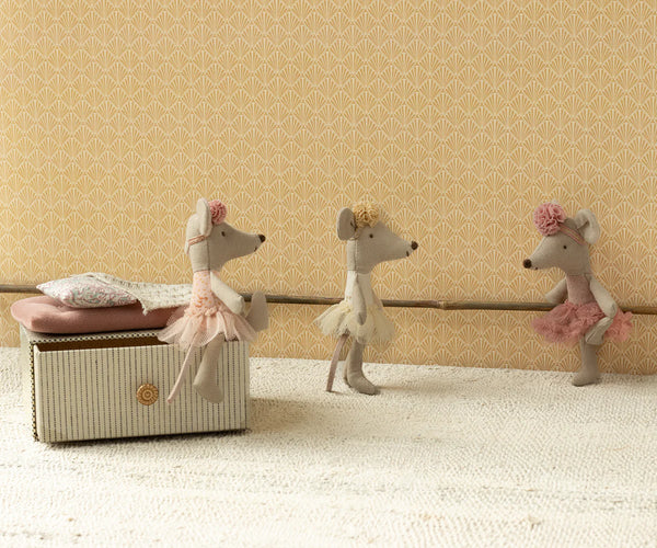 Ballerina Mouse, Little Sister - Off White - Where The Sidewalk Ends Toy Shop
