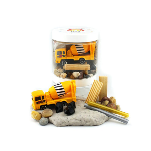 Construction (Cookies 'n Cream) Dough-To-Go Play Kit