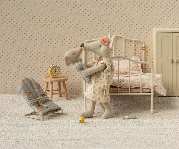 Nightgown, Mum mouse - Light grey - Where The Sidewalk Ends Toy Shop