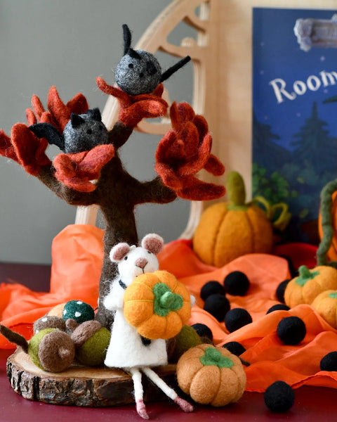 Felt Bats Loose Parts - 5 Bats - Where The Sidewalk Ends Toy Shop