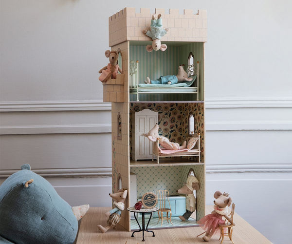 Castle w. Kitchen - Where The Sidewalk Ends Toy Shop