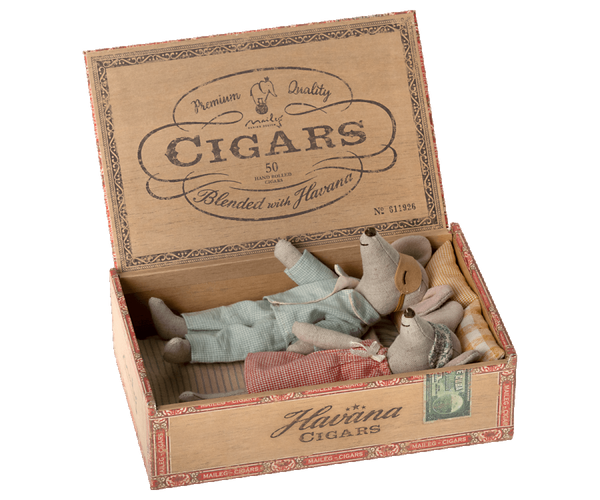 Mum and Dad Mice in Cigarbox - Where The Sidewalk Ends Toy Shop