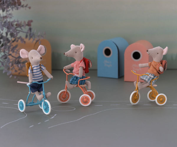 Tricycle mouse, Big sister with bag - Red - Where The Sidewalk Ends Toy Shop