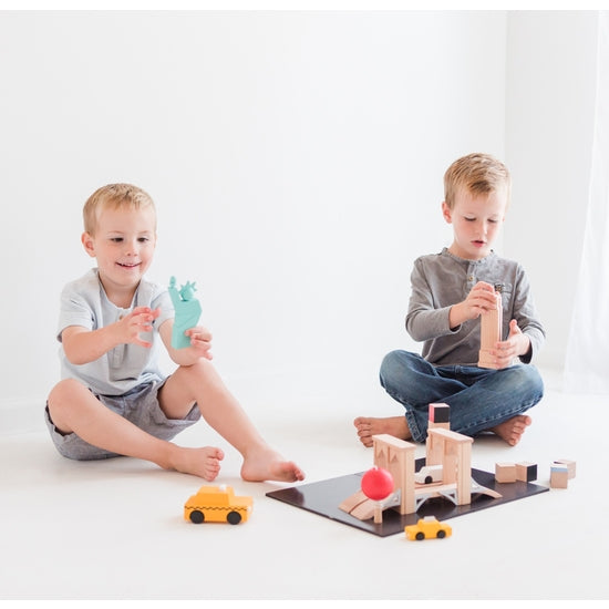 Machi Tiny Town - NYC - Where The Sidewalk Ends Toy Shop