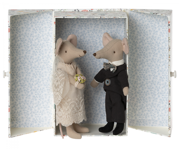 Wedding Mice Couple in Box - Where The Sidewalk Ends Toy Shop