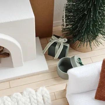 Miniature Holiday Decor Set – 20 Pieces - Where The Sidewalk Ends Toy Shop