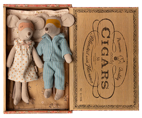 Mum & Dad mice in Cigar box- New - Where The Sidewalk Ends Toy Shop