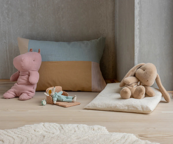 Safari friends, Hippo, Medium - Rose
