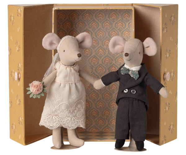 Wedding mice couple in box, Mum and Dad- New - Where The Sidewalk Ends Toy Shop