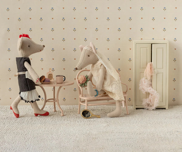 Wedding dress, Mum mouse - Where The Sidewalk Ends Toy Shop