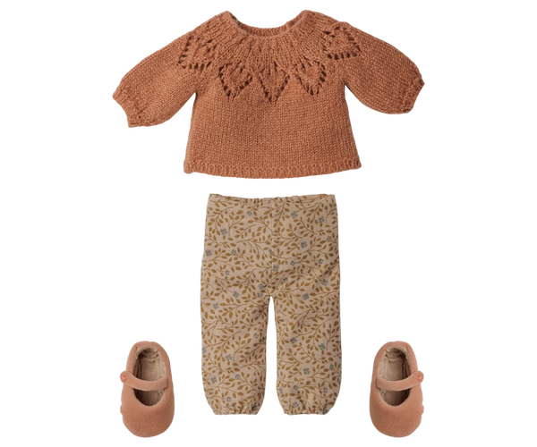 Bunny, Size 3 - Classic - Pants and knitted sweater