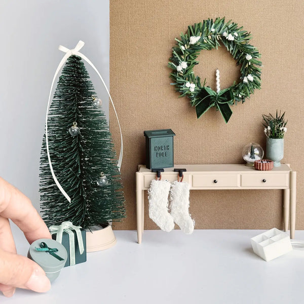 Miniature Holiday Decor Set – 20 Pieces - Where The Sidewalk Ends Toy Shop