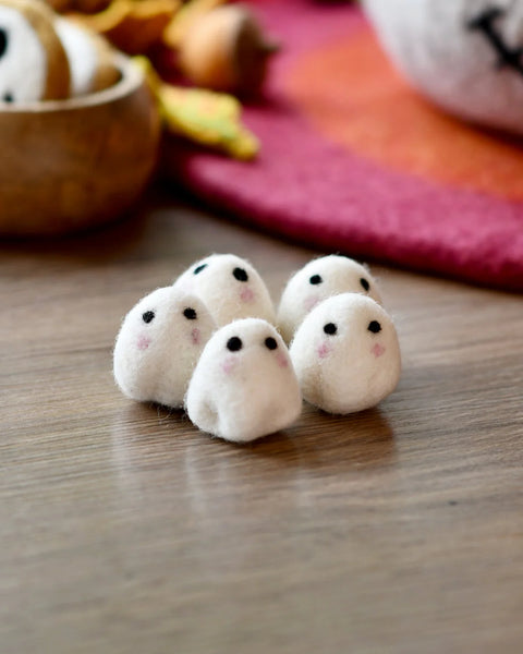 Felt Cute Ghosts Loose Parts - 5 Ghosts - Where The Sidewalk Ends Toy Shop