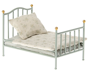 Vintage bed, Mouse - Where The Sidewalk Ends Toy Shop