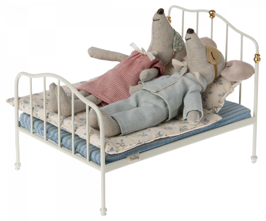 Bed, Parent Mouse - Off White - Where The Sidewalk Ends Toy Shop