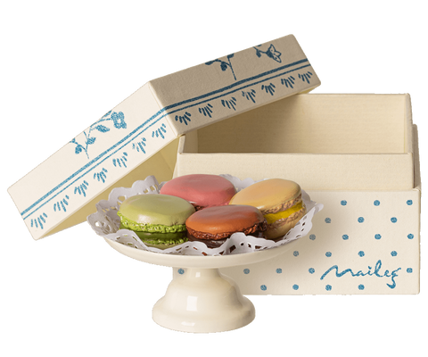 Macarons et Chocolat Chaud - Where The Sidewalk Ends Toy Shop