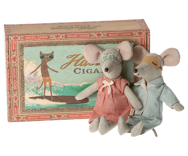 Mum and Dad Mice in Cigarbox - Where The Sidewalk Ends Toy Shop